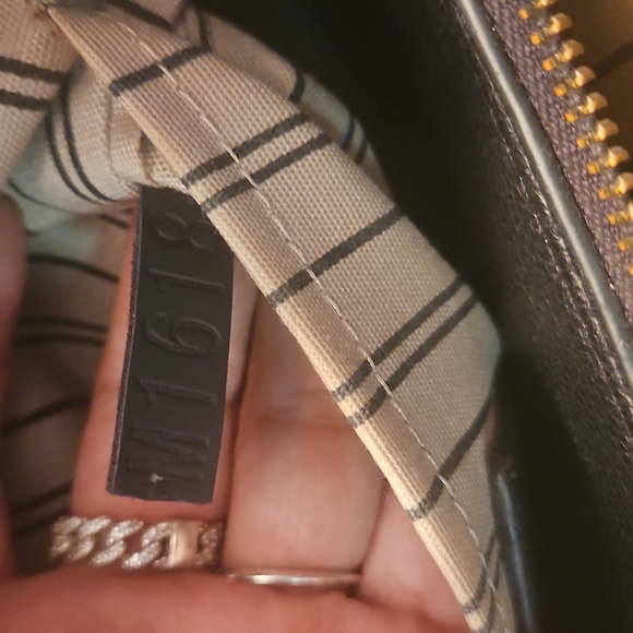 Louis Vuitton Black Embossed Leather Satche, Excellent Condition - Picture 4 of 12